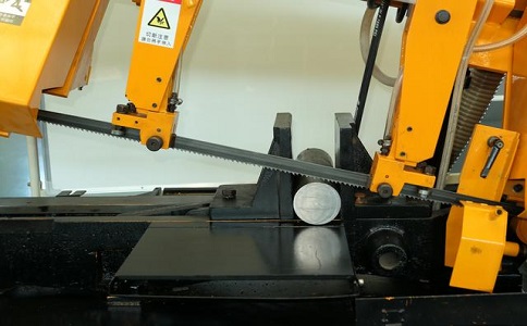 沙市数控带锯床自动送料精度会出现偏差吗？